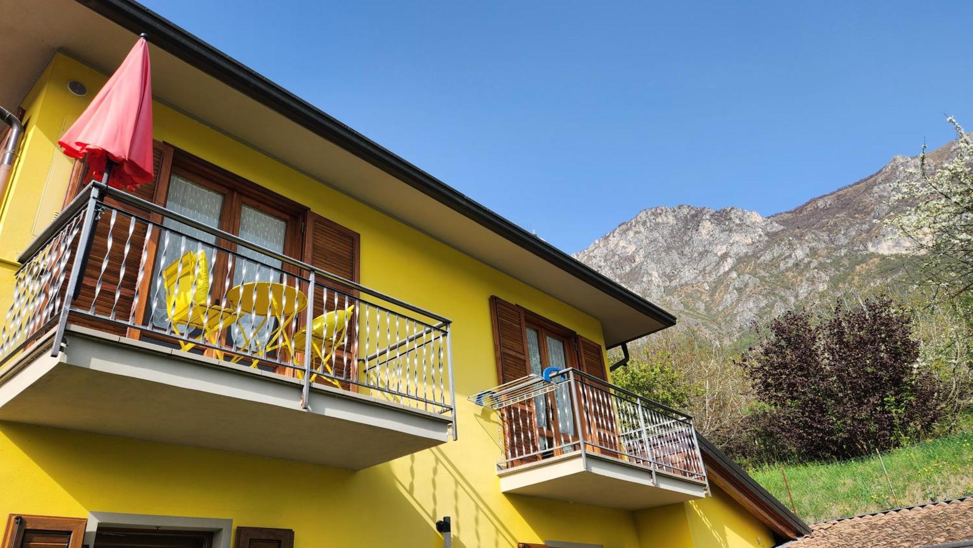 Apartment L'Ulivo Lake View Private Road 5 Kilometers From Varenna 列尔纳 外观 照片