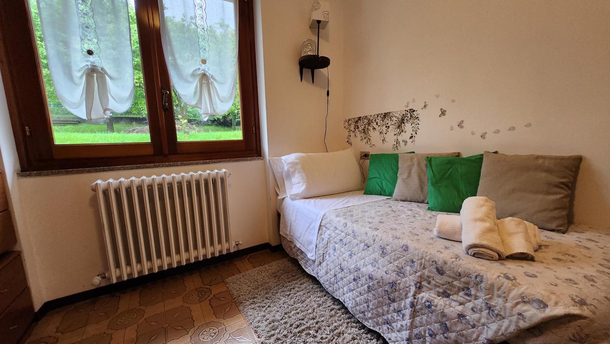 Apartment L'Ulivo Lake View Private Road 5 Kilometers From Varenna 列尔纳 外观 照片