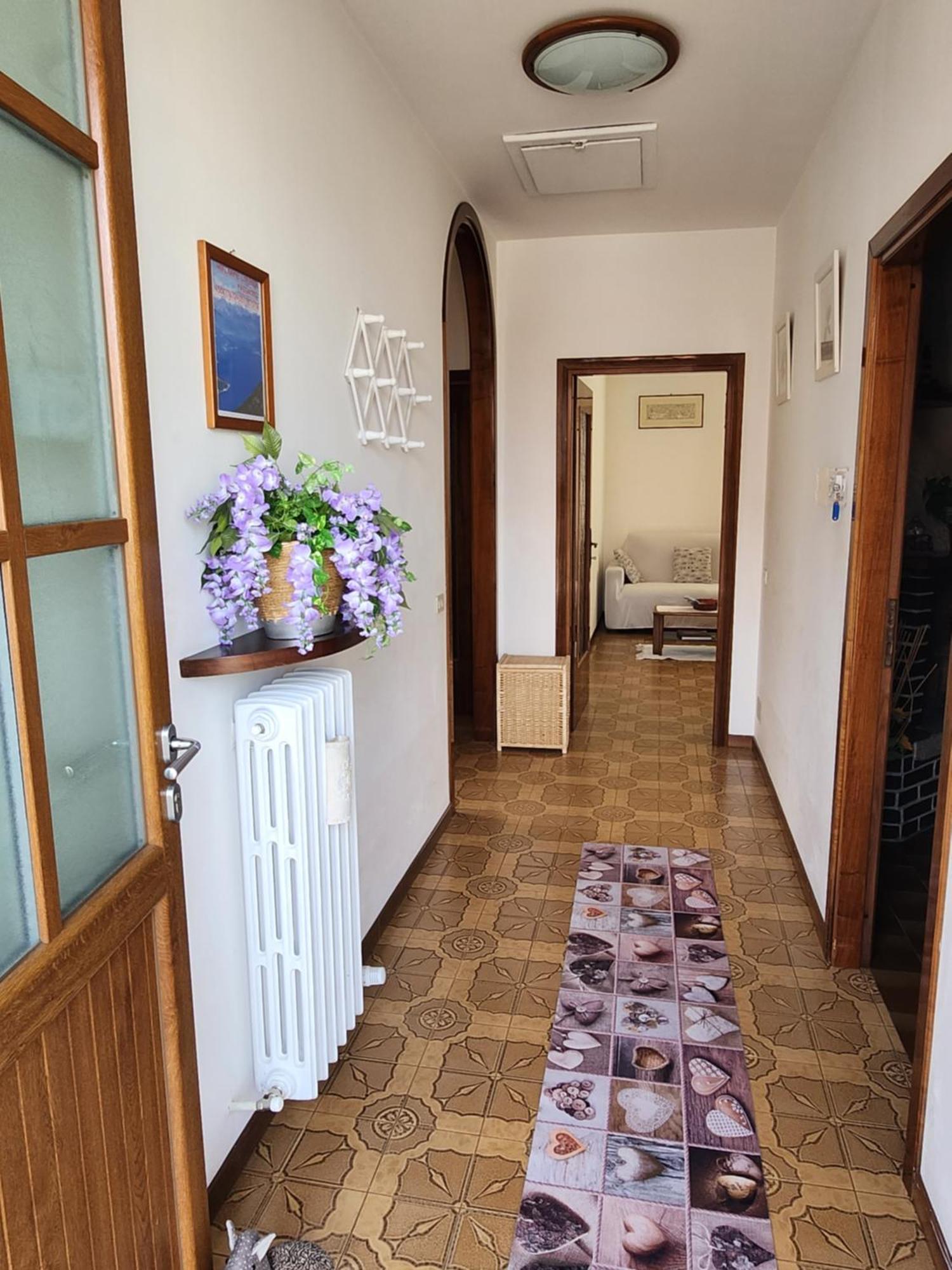 Apartment L'Ulivo Lake View Private Road 5 Kilometers From Varenna 列尔纳 外观 照片