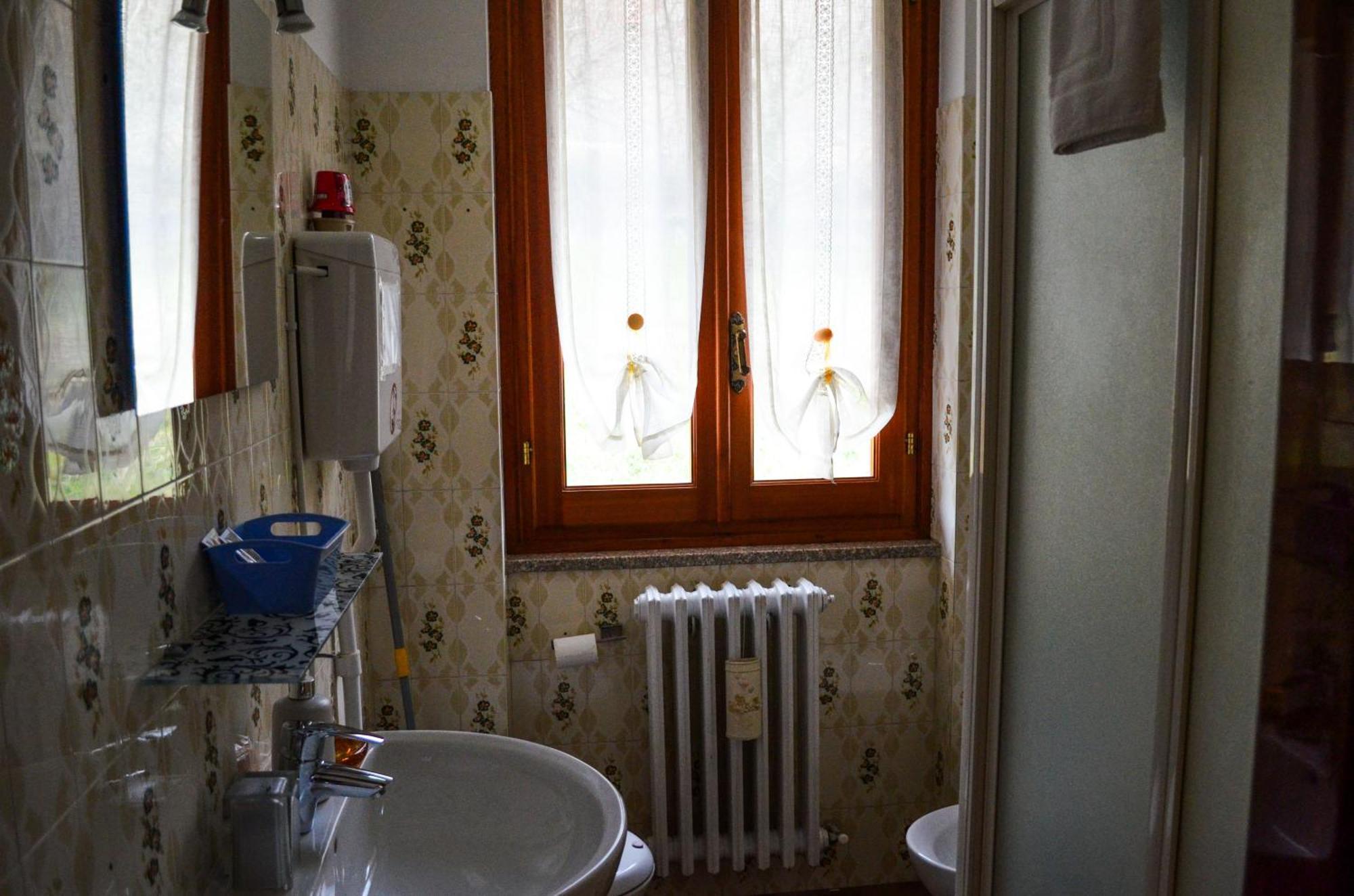Apartment L'Ulivo Lake View Private Road 5 Kilometers From Varenna 列尔纳 外观 照片